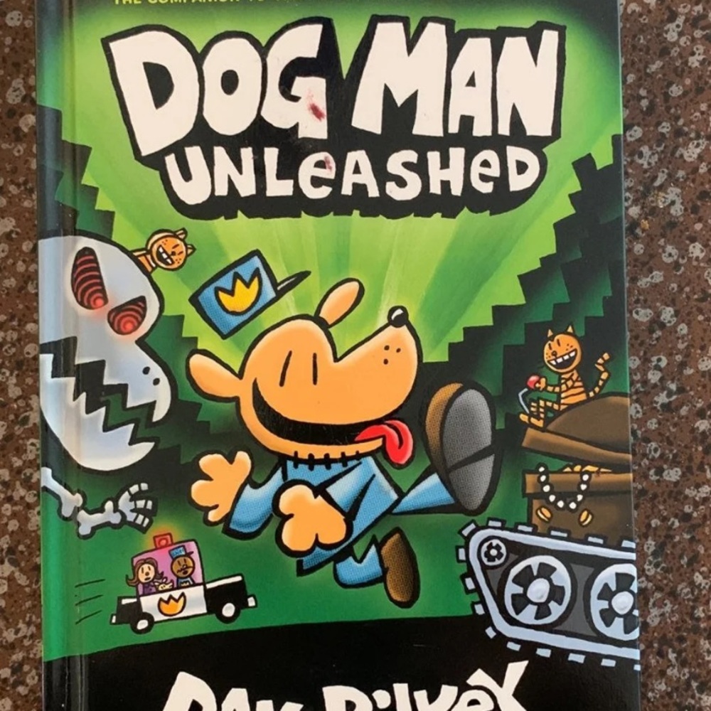 Dogman Books With Free Gift